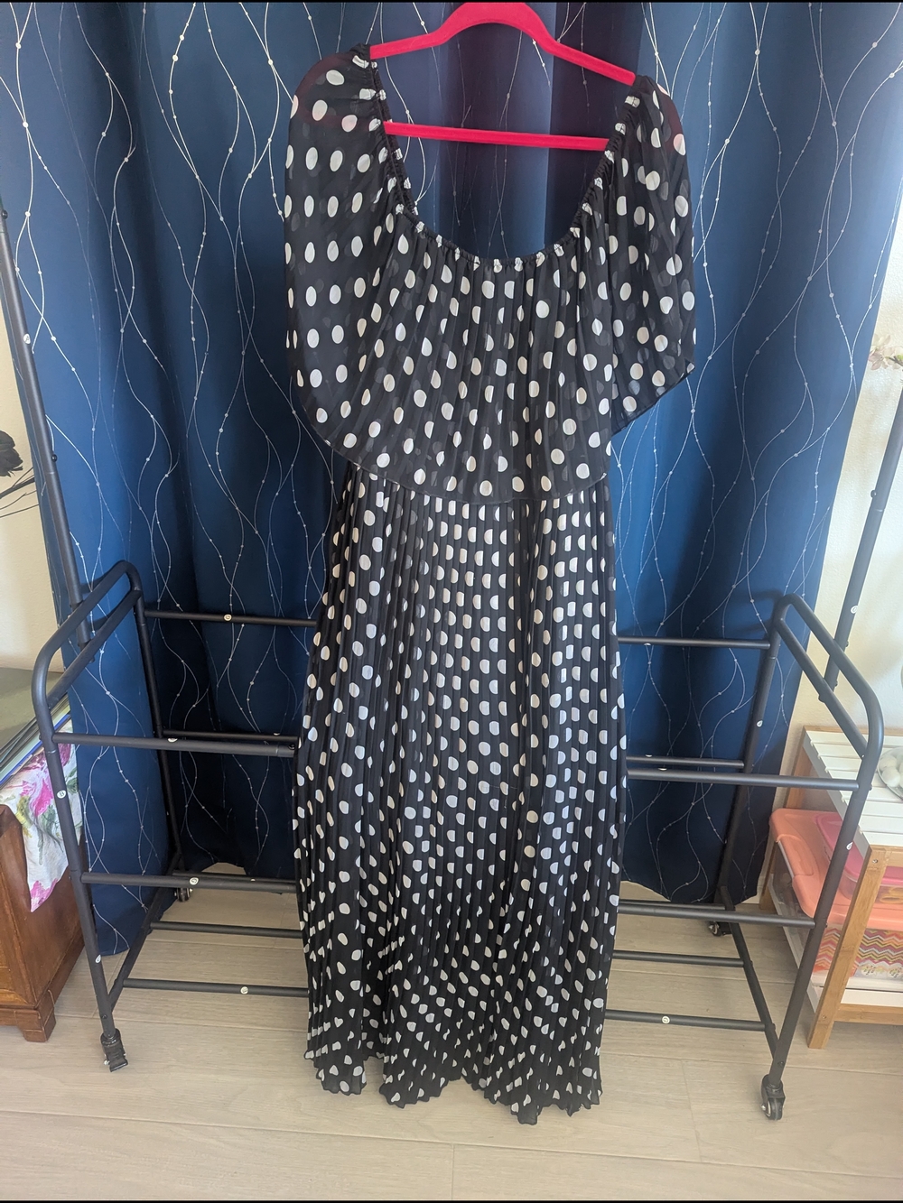 Black Polka Dot Off-Shoulder Maxi Dress